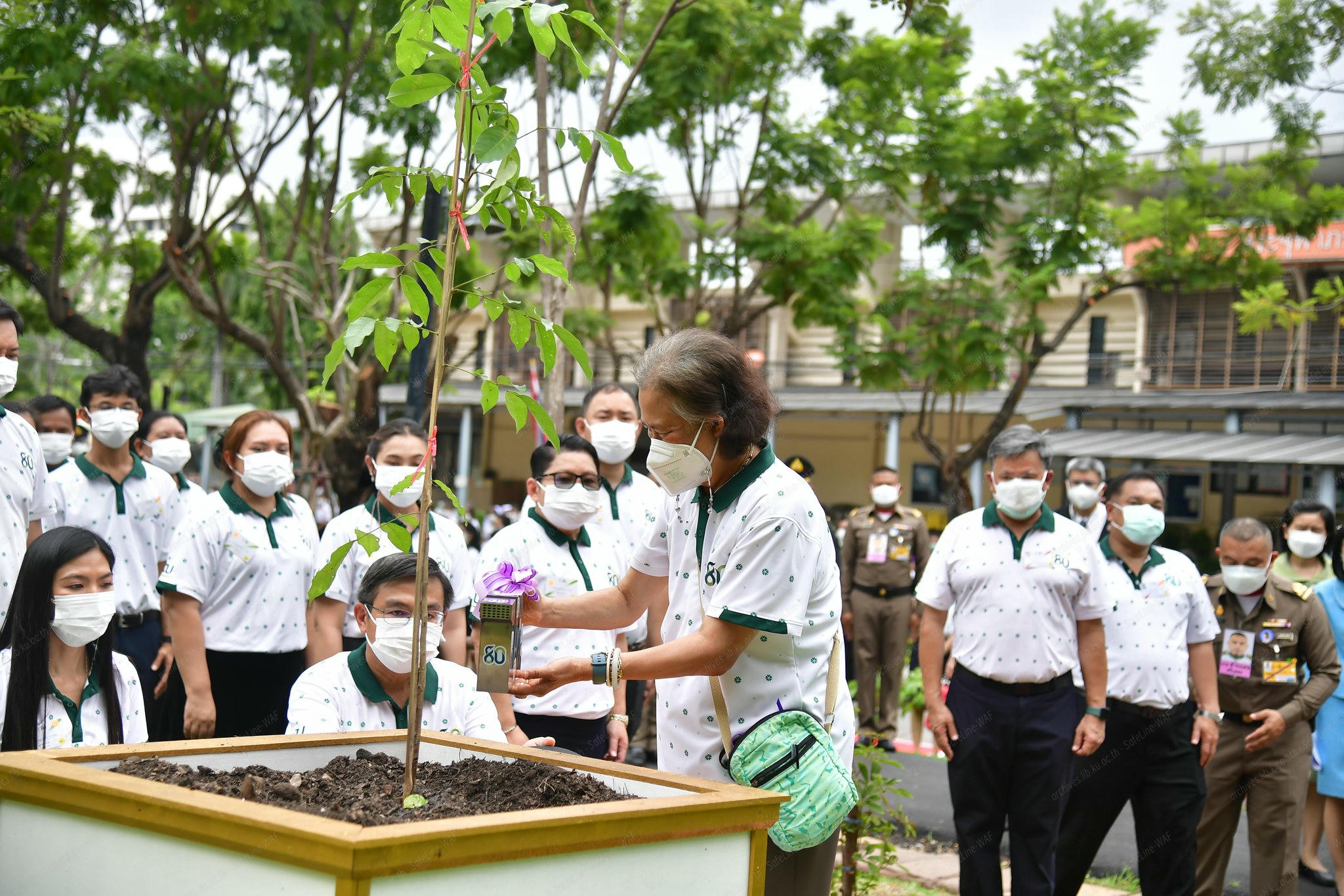 สมเด็จพระกนิษฐาธิราชเจ้า กรมสมเด็จพระเทพรัตนราชสุดาฯ สยามบรมราชกุมารี เสด็จฯ ไปทรงปลูกต้นไม้ร่วมกับผู้บริหาร คณาจารย์ บุคลากร นิสิตคณะวนศาสตร์ มหาวิทยาลัยเกษตรศาสตร์ เนื่องในเทศกาลวันเข้าพรรษา ปี 2566