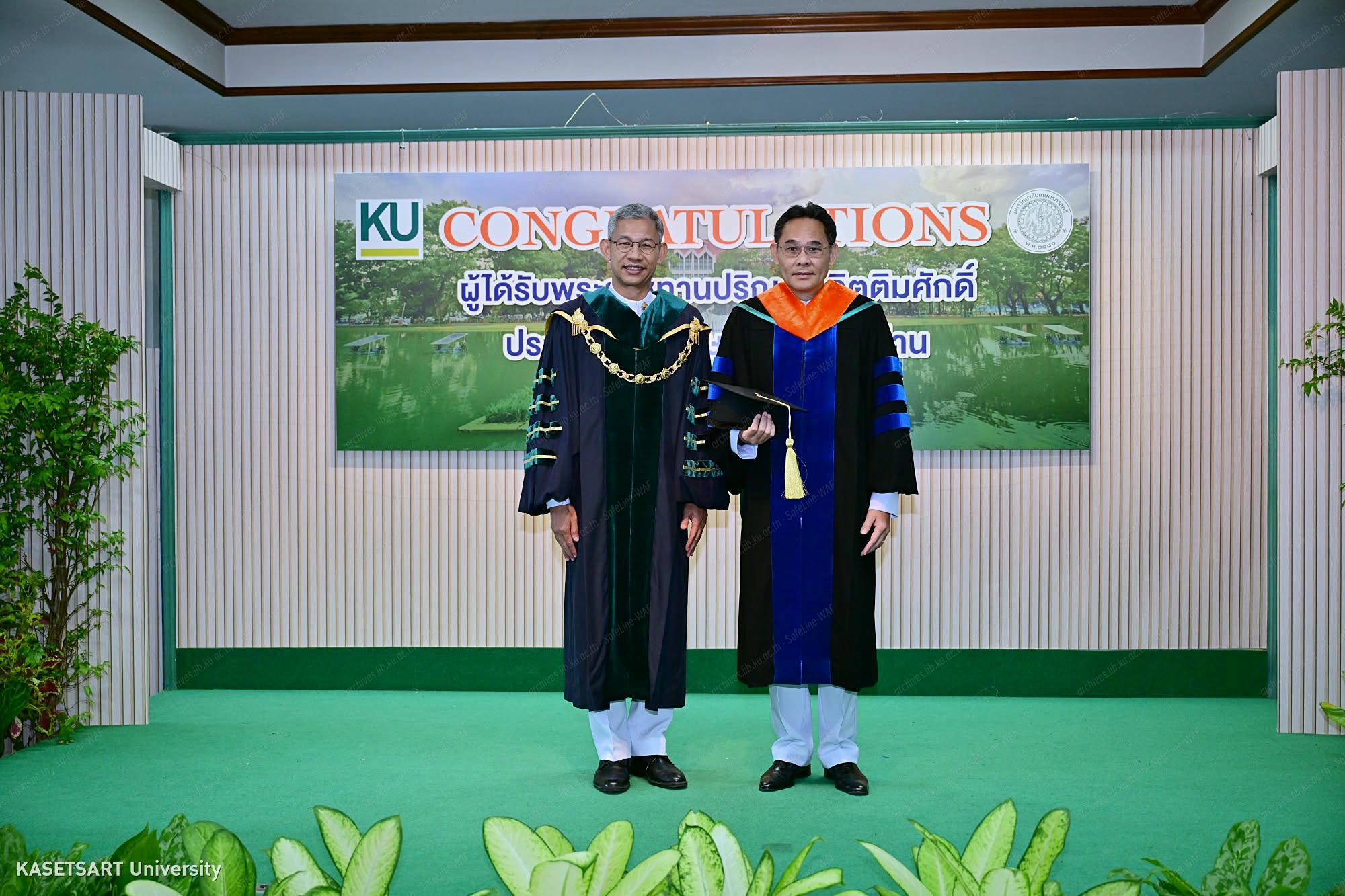 นายดนุชา พิชยนันท์