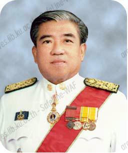 อาจารย์ปราโมทย์ ไม้กลัด
